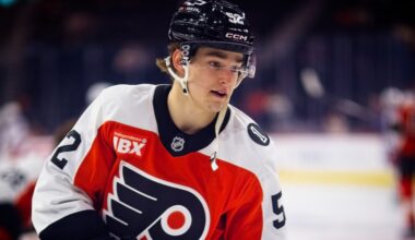 Flyers’ Energetic Forward Denver Barkey praises Dan Vladar ► FLYERS NITTY GRITTY