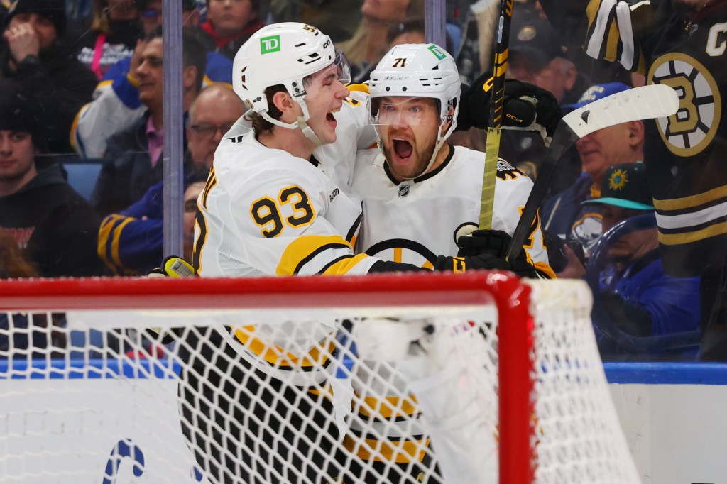 Bruins come from behind to beat Sabres in OT, 4-3