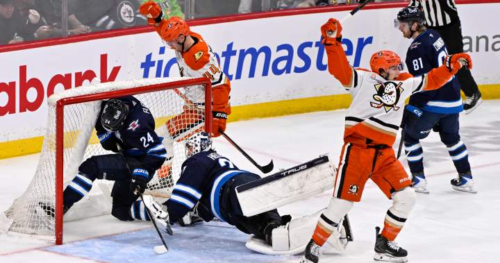 Winnipeg Jets listless in 4-1 loss to Anaheim to end win streak - Winnipeg