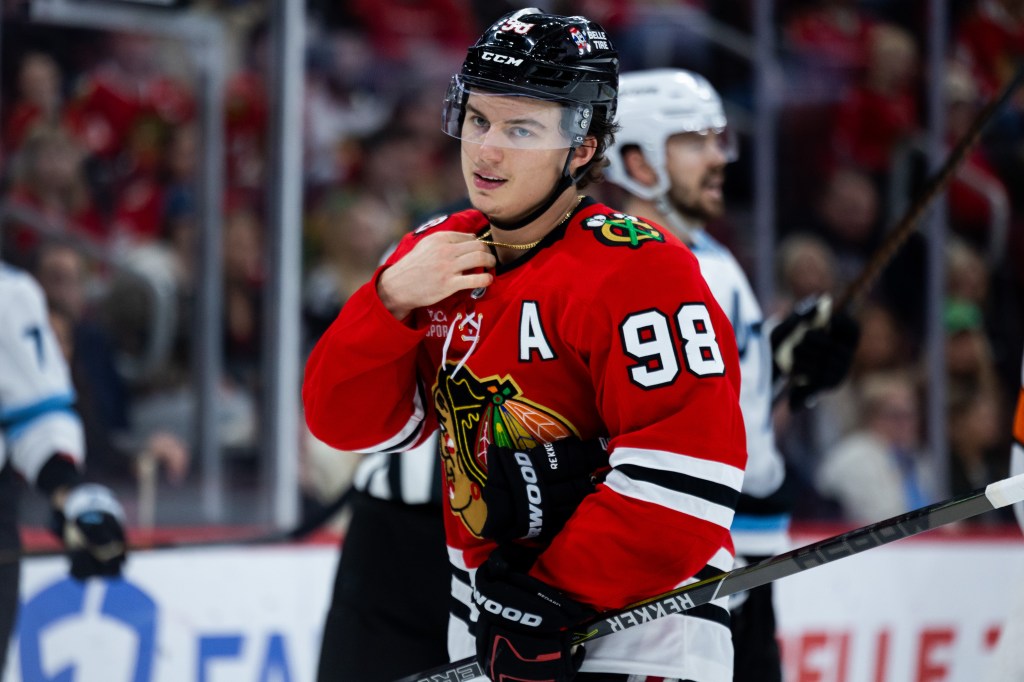 Connor Bedard's OT goal beats Utah Mammoth