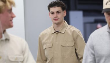 Chicago Blackhawks rookie making NHL debut