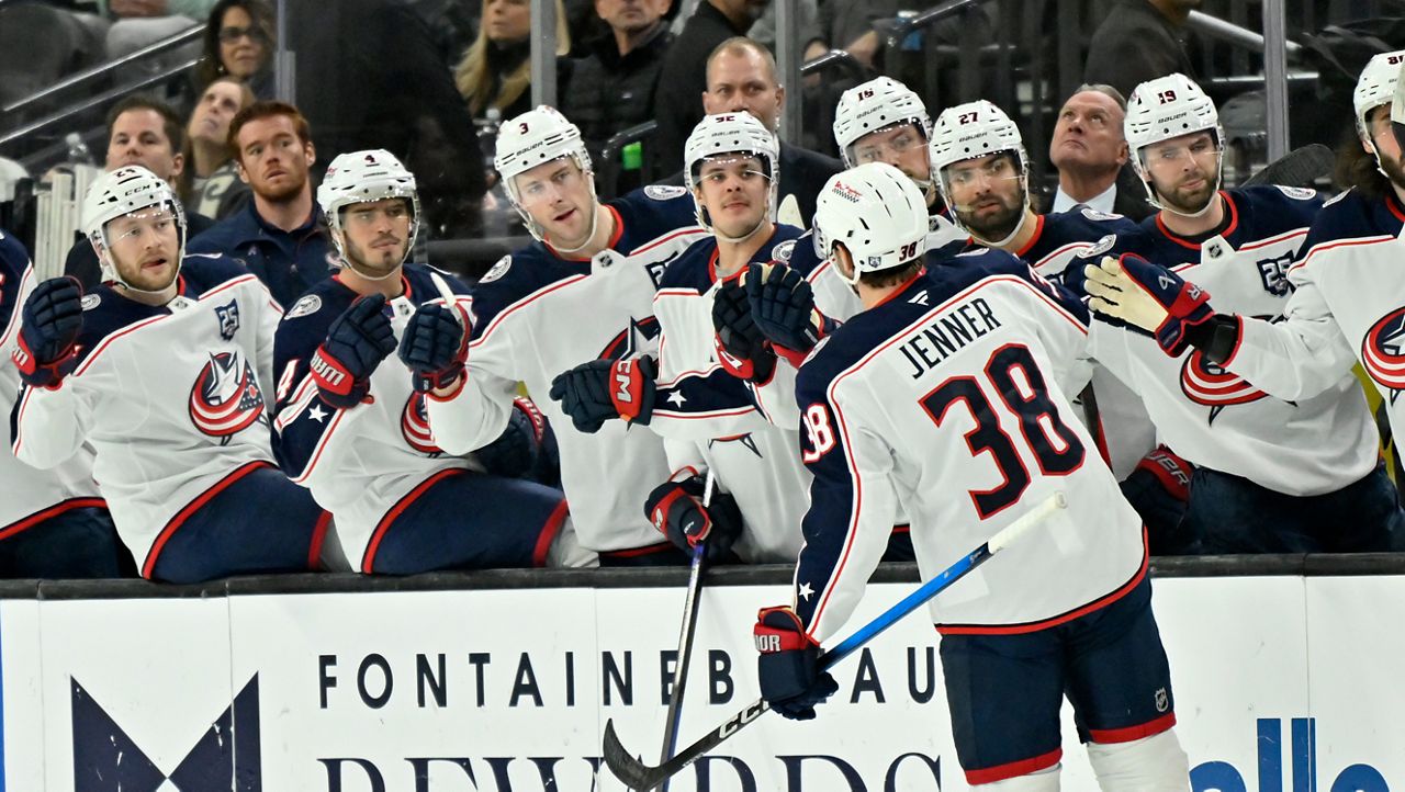 Cooley scores in OT to lift the Mammoth past the Blue Jackets, 5-4