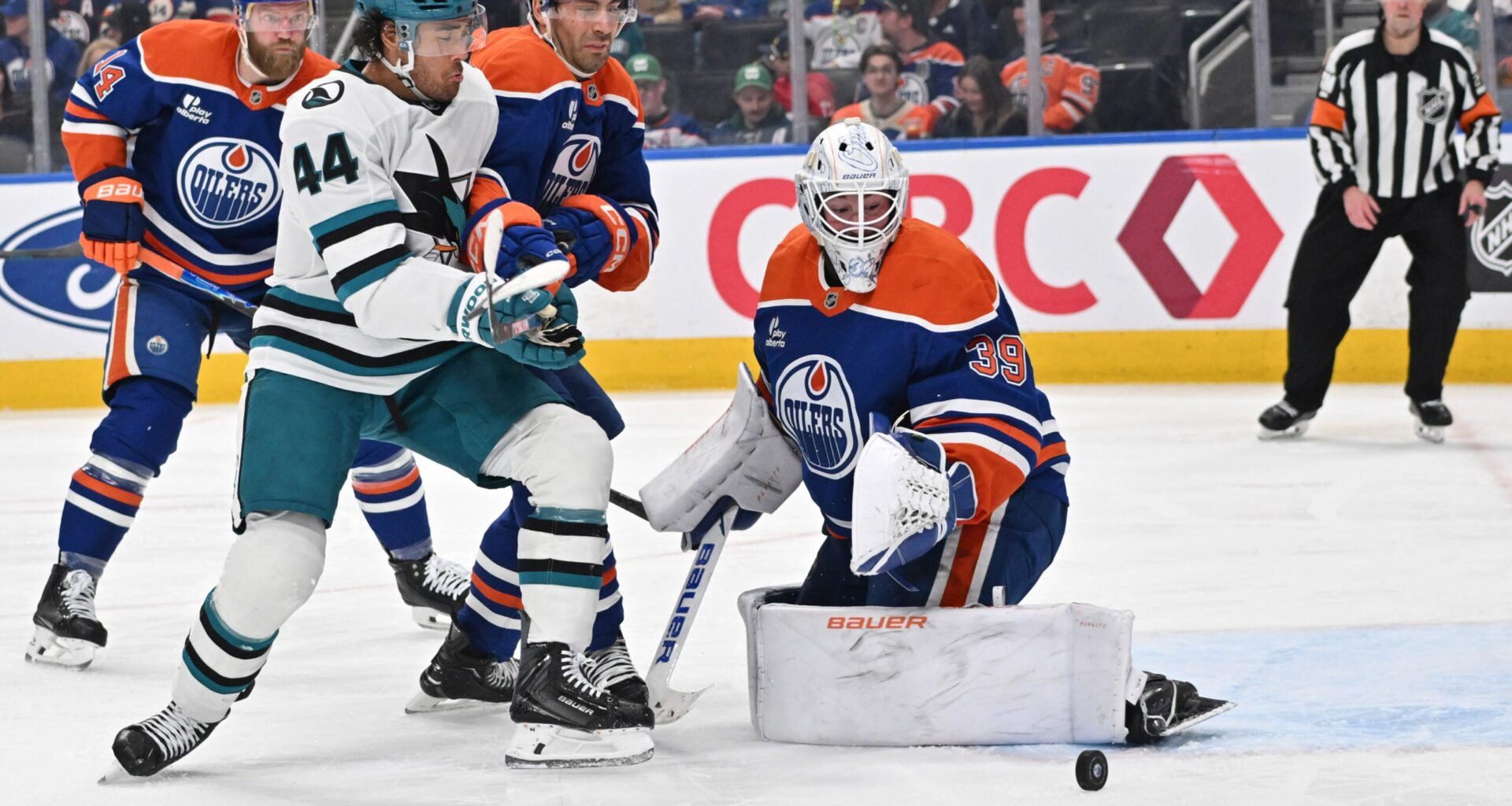 Sharks' Kiefer Sherwood & Alex Wennberg Molded by Columbus Roots - The Hockey Writers -