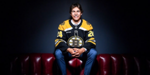 Elliott Groenewold Boston Bruins