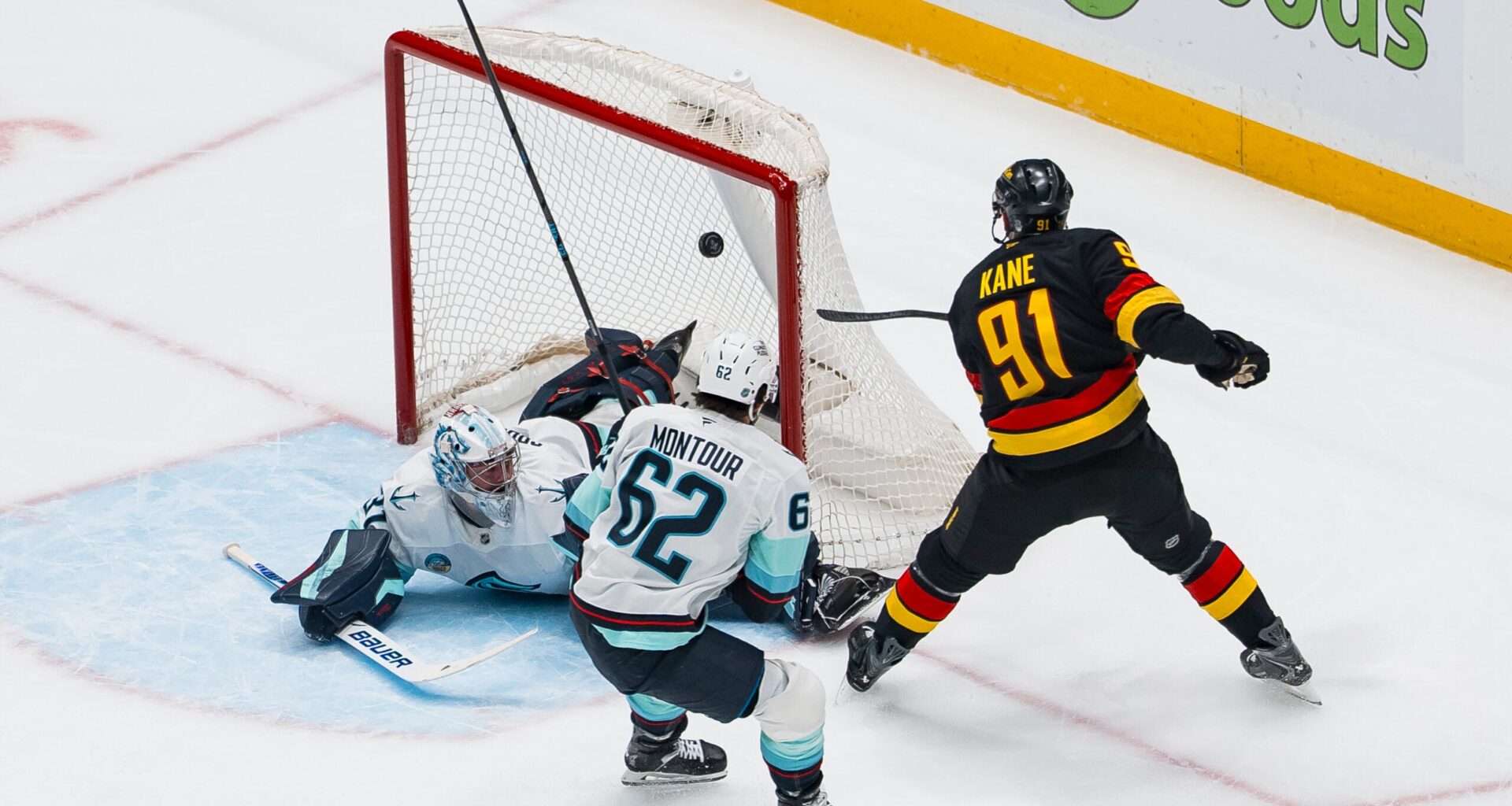 Canucks News & Rumours: Rossi, Pettersson, Patterson & Appreciating Kane - The Hockey Writers - Vancouver Canucks