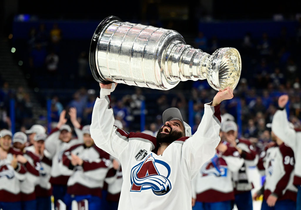 TAMPA BAY, FL - JUNE 26: Colorado Avalanche center Nazem Kadri (91) hoists the Stanley Cup after defeating the Tampa Bay Lighting 2-1 in game six of the NHL Stanley Cup Finals at Amalie Arena June 26, 2022. (Photo by Andy Cross/MediaNews Group/The Denver Post via Getty Images)