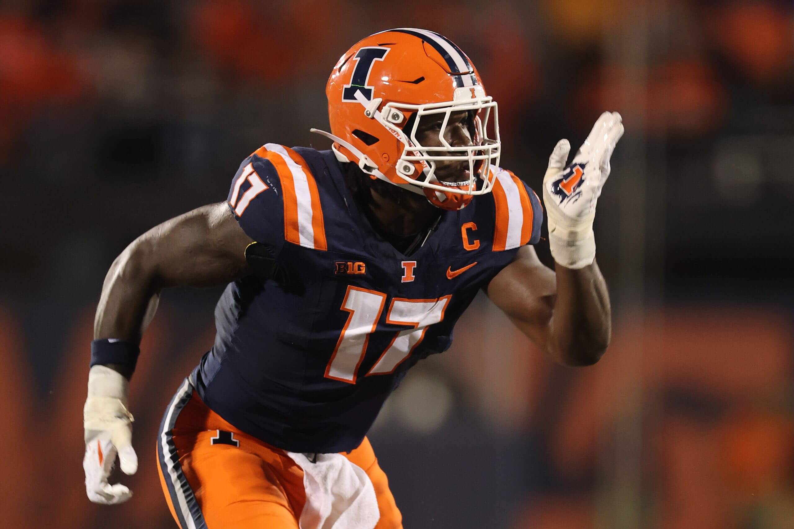 Gabe Jacas #17 of the Illinois Fighting Illini in action against the Western Illinois Leathernecks.