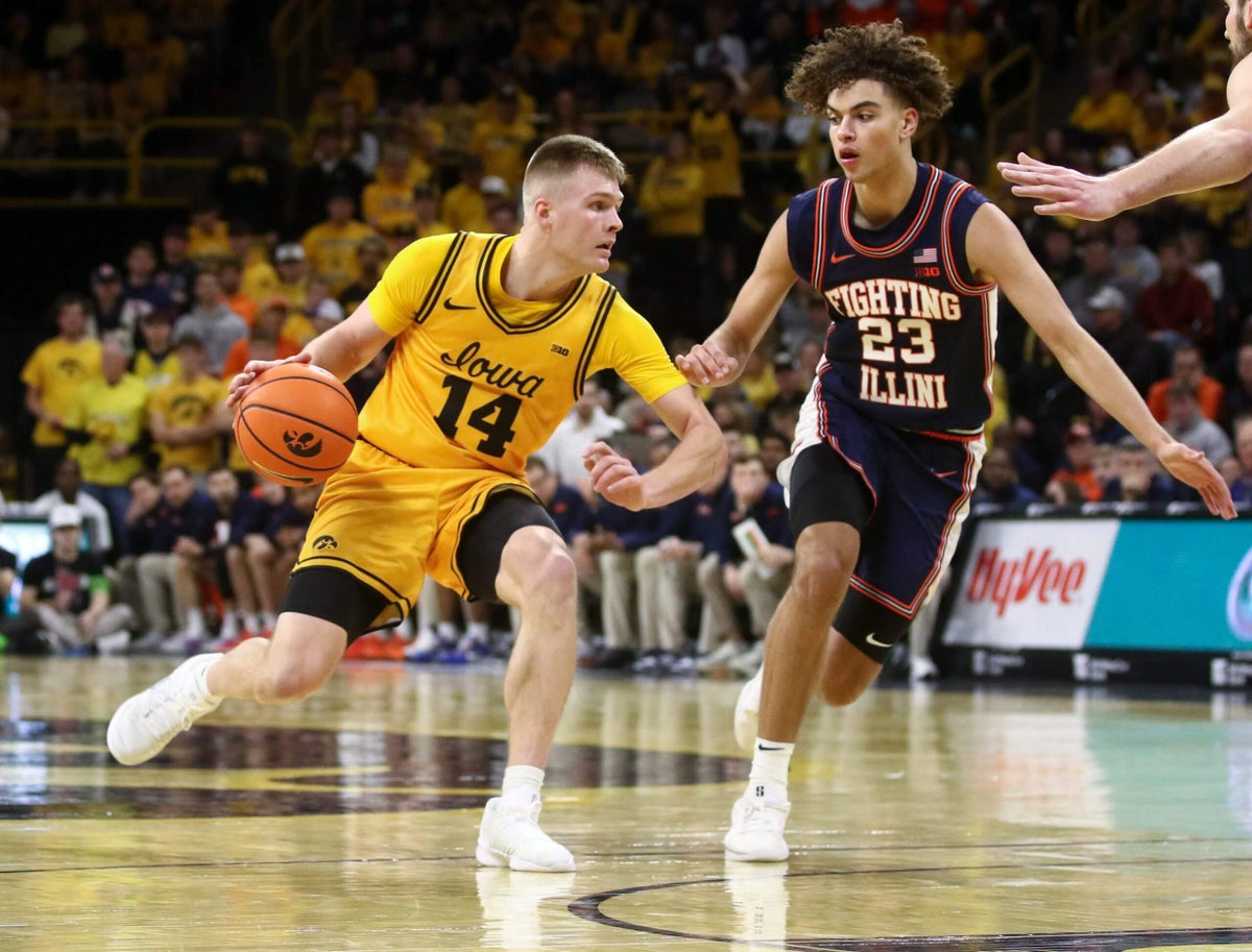 March Madness Elite 8 Saturday schedule: How to watch Illinois vs. Iowa and Arizona vs. Purdue