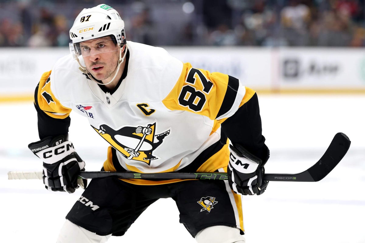 It’s time for Sidney Crosby to throw on his cape and carry the Penguins to the playoffs