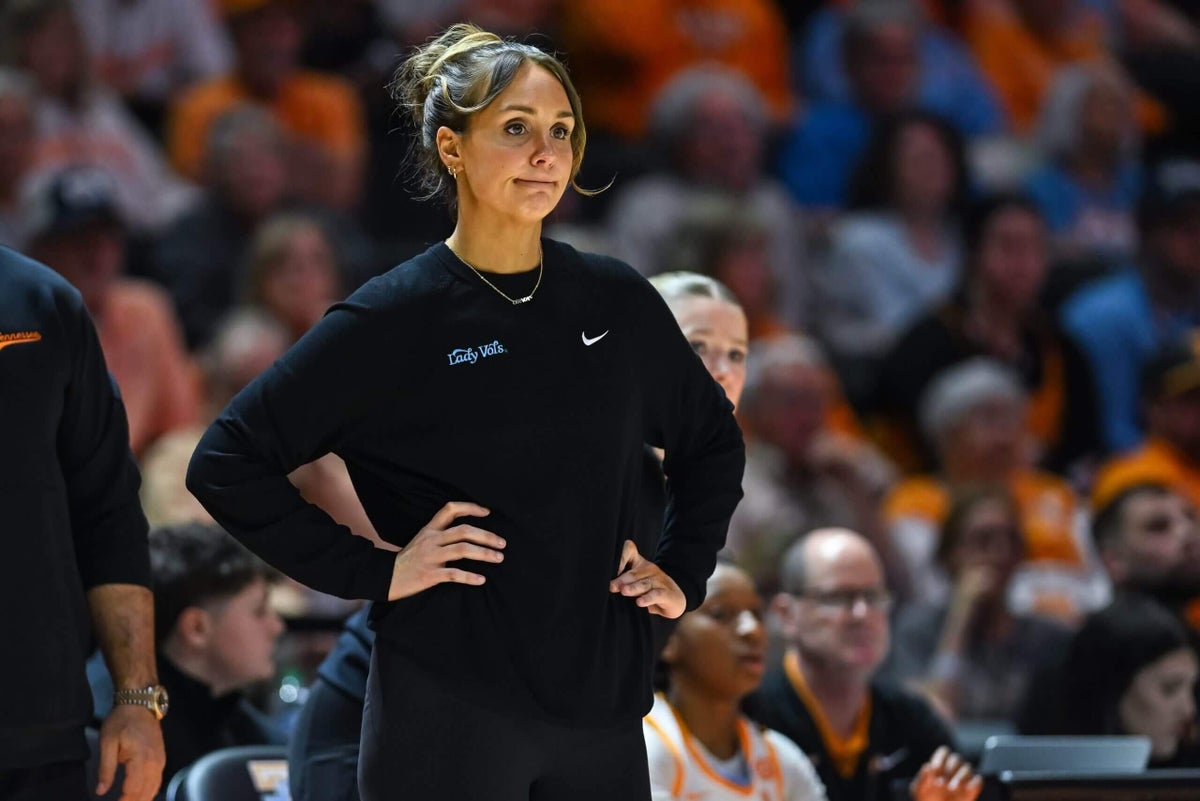 Tennessee suffers rare first-round NCAA Tournament loss to cap disappointing season