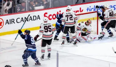 RECAP: Blackhawks downed in overtime, lose 3-2 in Winnipeg