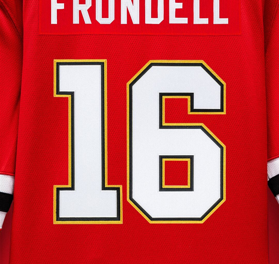 Anton Frondell Changes Number Ahead of First Home Game