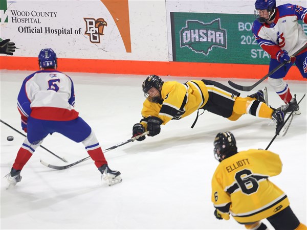 Underdog Northview hockey team goes to Columbus on a mission