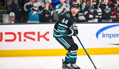 Sharks To Sign Sherwood To Big Extension