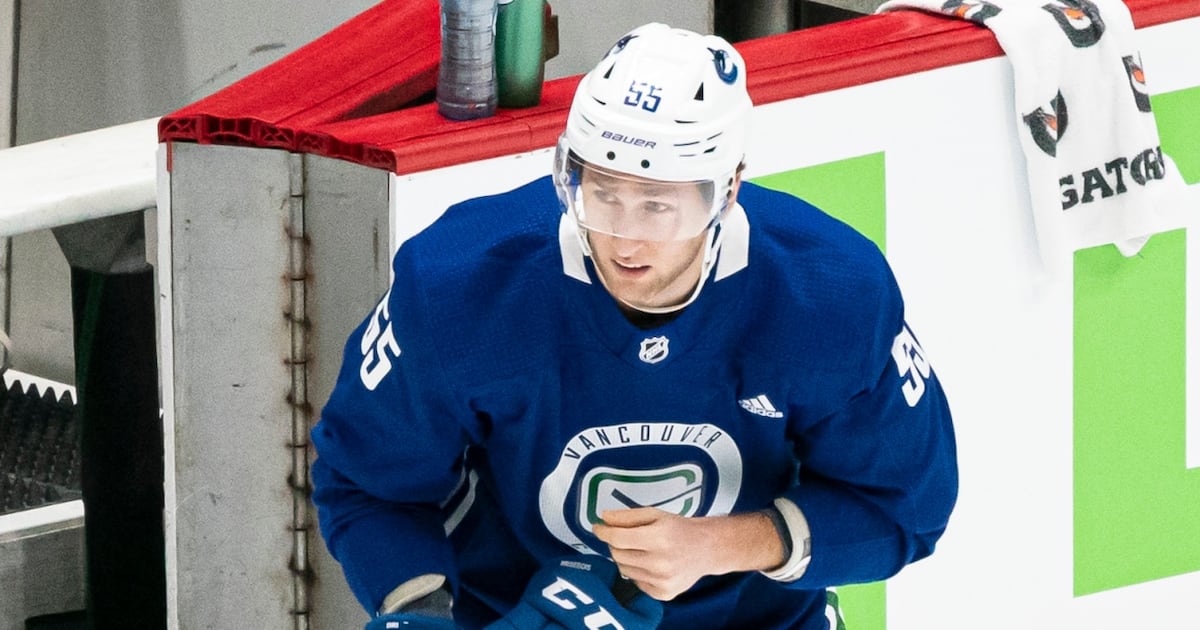 Canucks place D Guillaume Brisebois on waivers for purpose of assignment to AHL