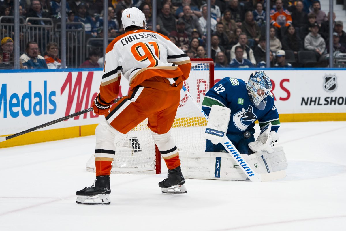 Leo Carlsson Anaheim Ducks Kevin Lankinen Vancouver Canucks