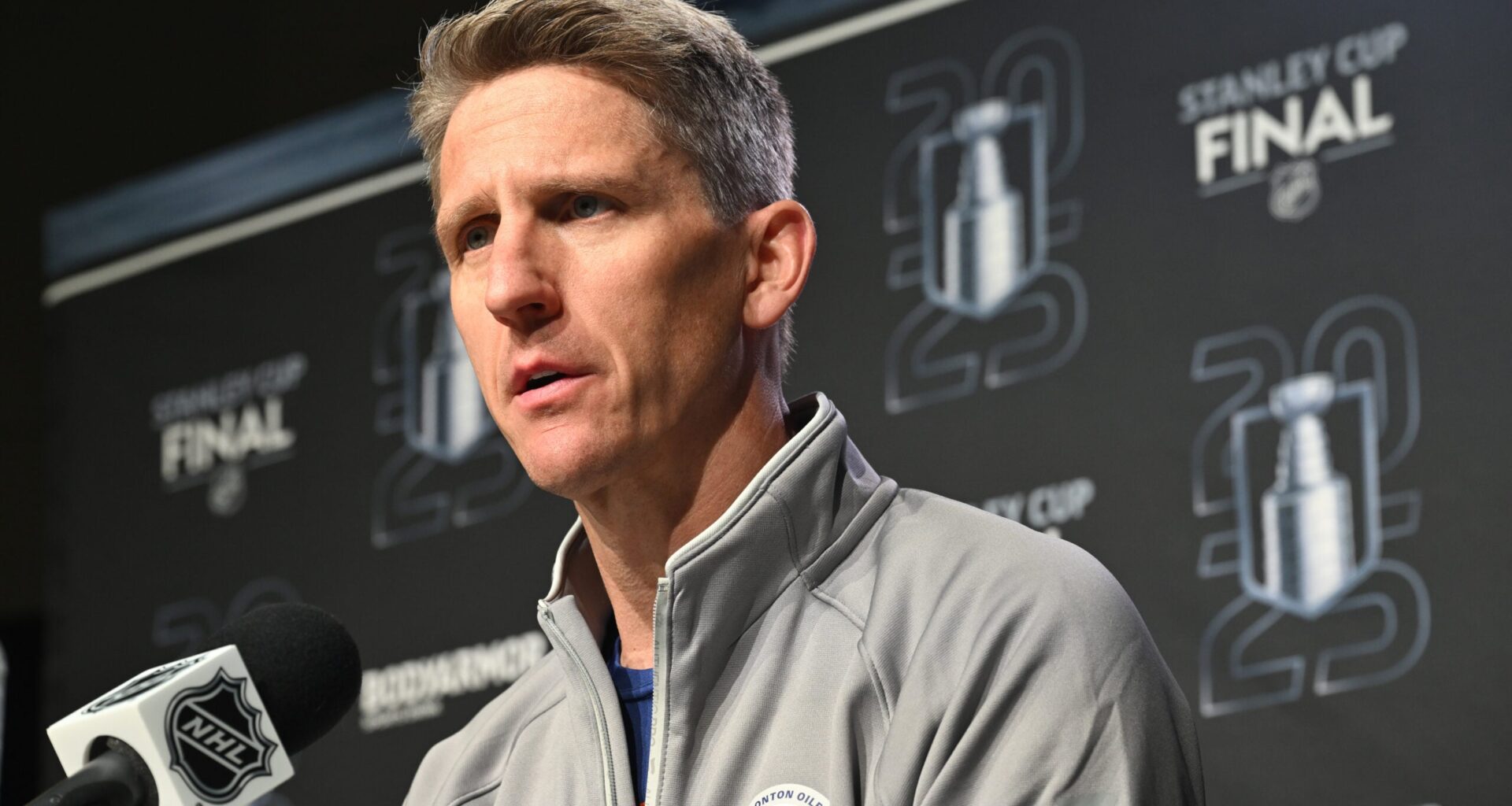 Kris Knoblauch’s Demeanour Is a Problem for the Oilers - The Hockey Writers - Edmonton Oilers