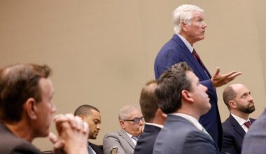 Stars, Mavericks trade blows in court over dueling lawsuits