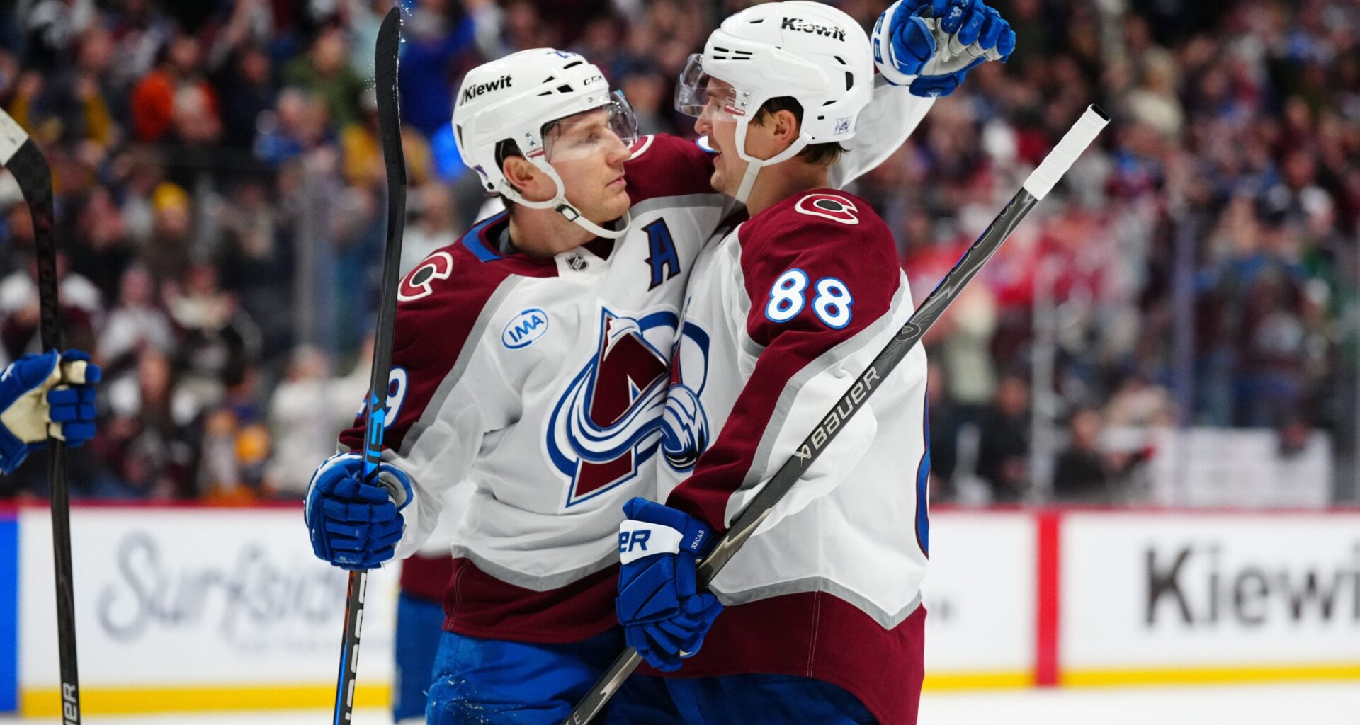 3 Takeaways From the Avalanche’s 3-2 Win Over the Jets - The Hockey Writers -