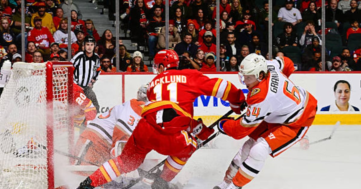 Granlund caps hat trick with OT winner as Anaheim Ducks defeat Calgary Flames