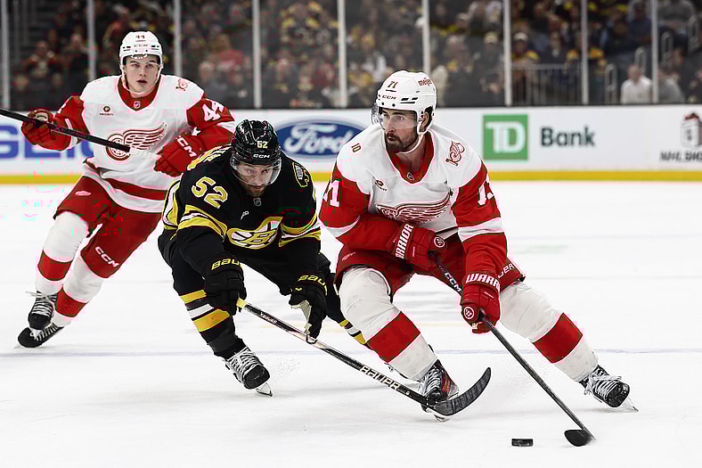 NHL: Detroit Red Wings at Boston Bruins