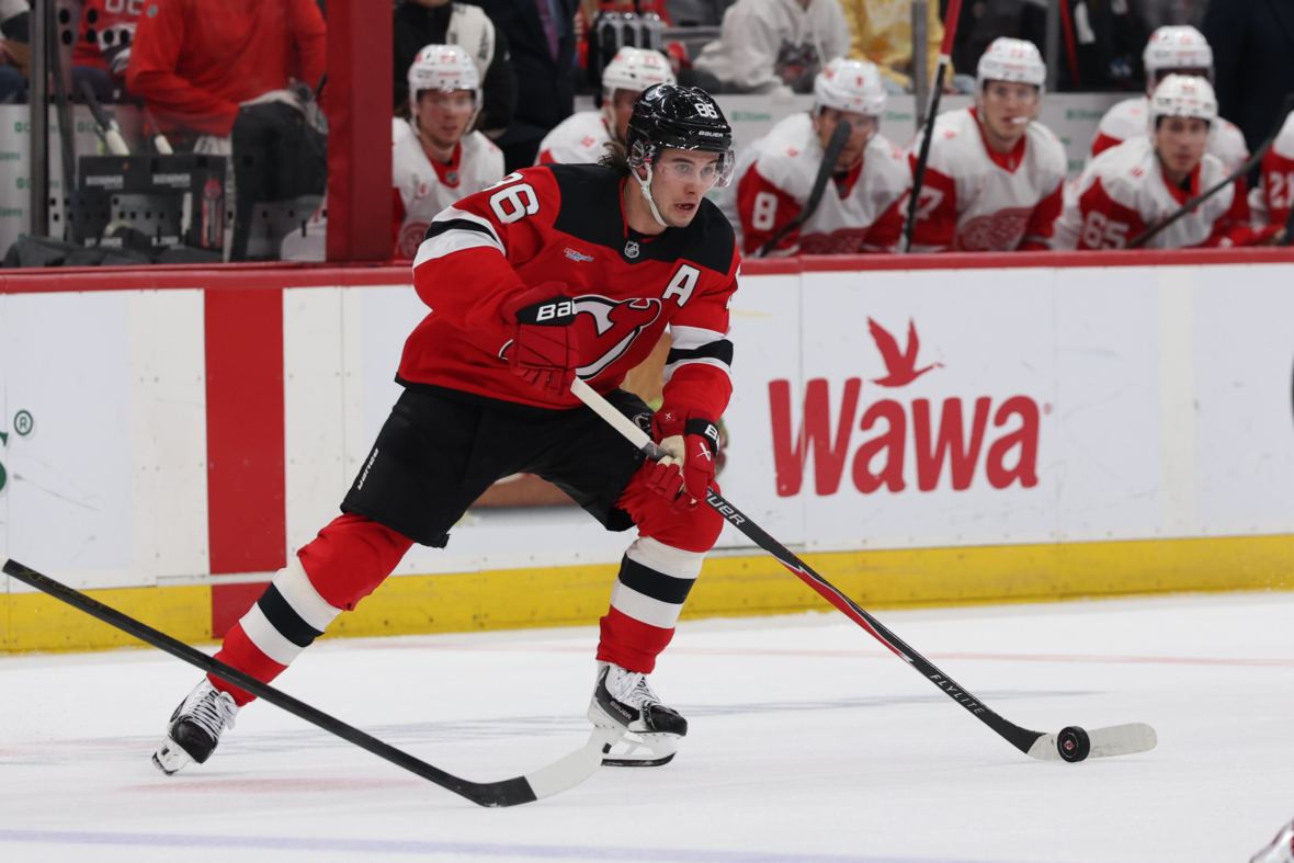 Red Wings Tandem Shuts Out Devils; Win Streak Snapped