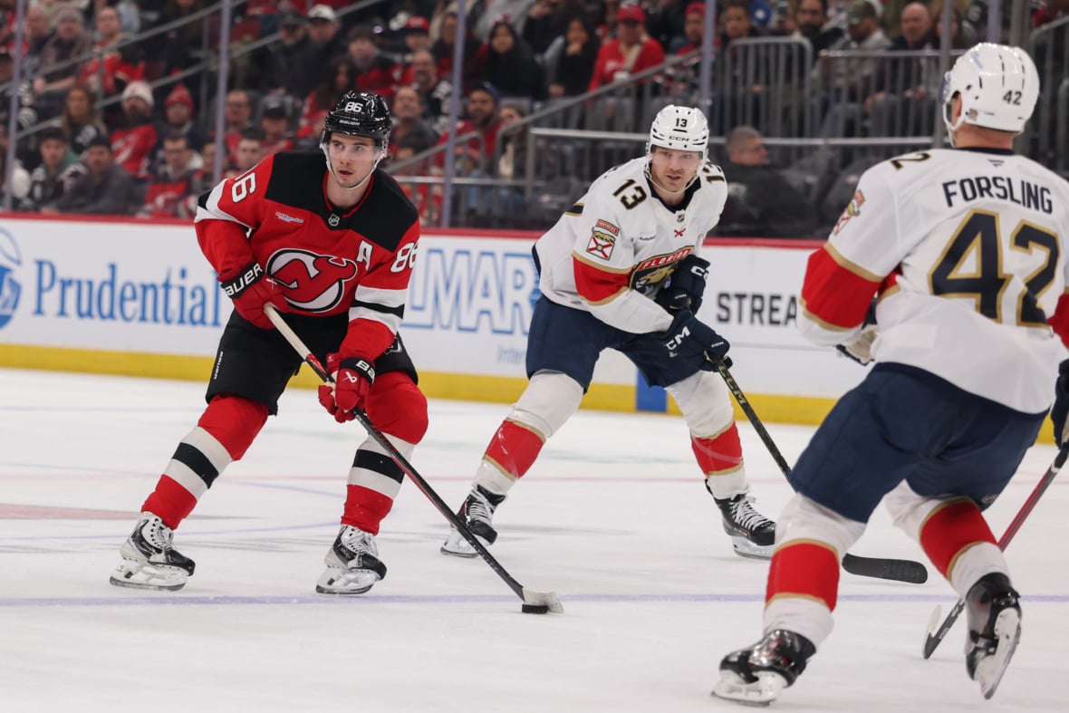 Devils Pounce on Panthers, Find Scoring Touch