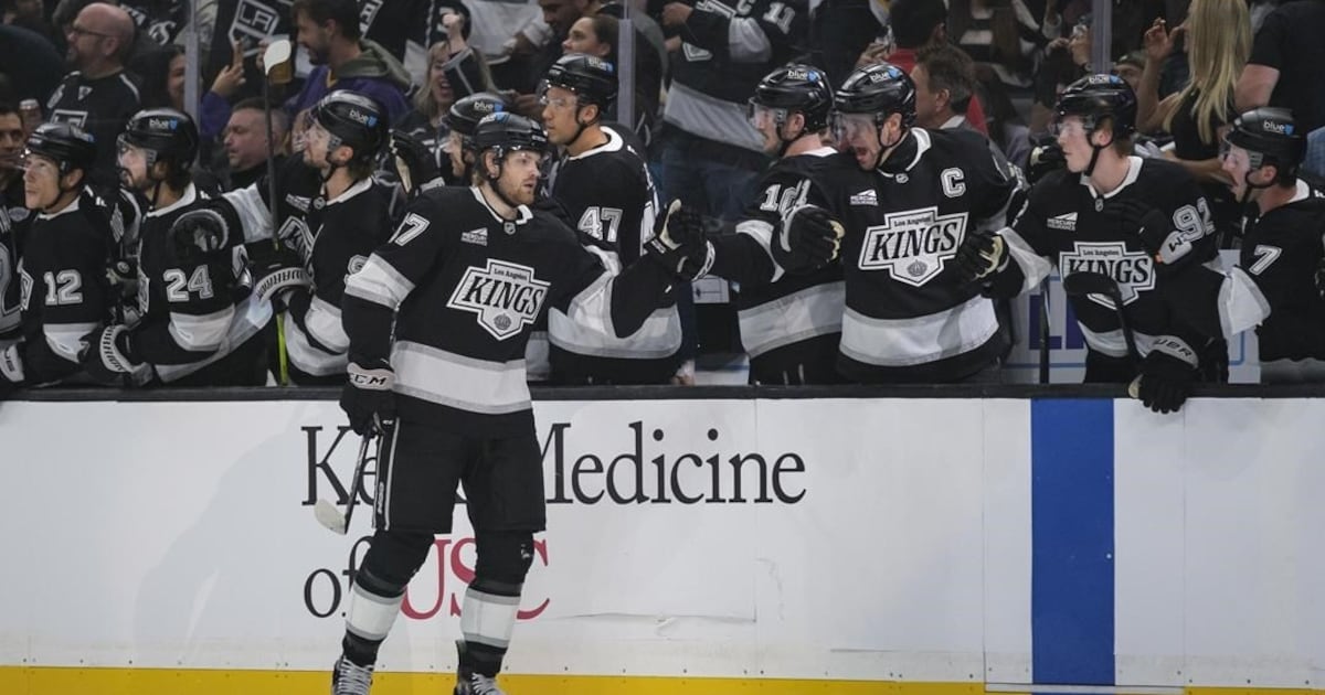 Senators acquire forward Warren Foegele from Kings