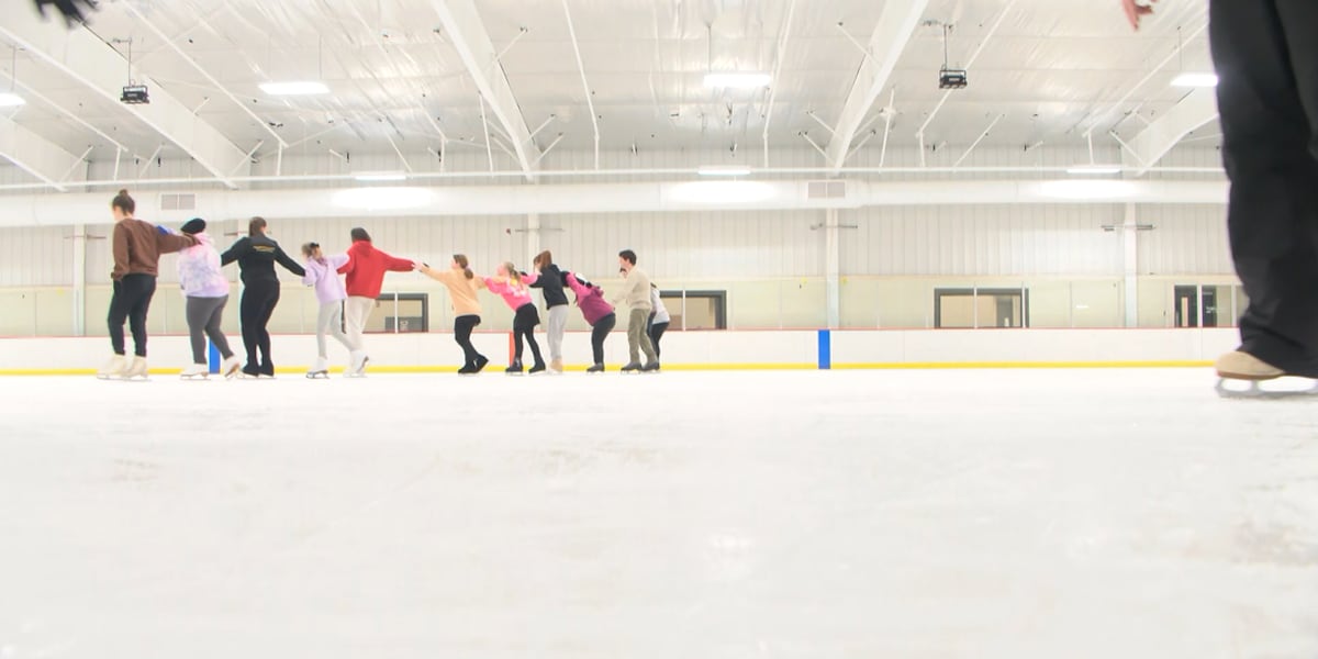 Dozens of first-time skaters take the ice for North Alabama Hockey Association’s ‘Try Hockey Day’