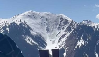 Large Spring Avalanche Triggered In Highland Bowl at Aspen Highlands