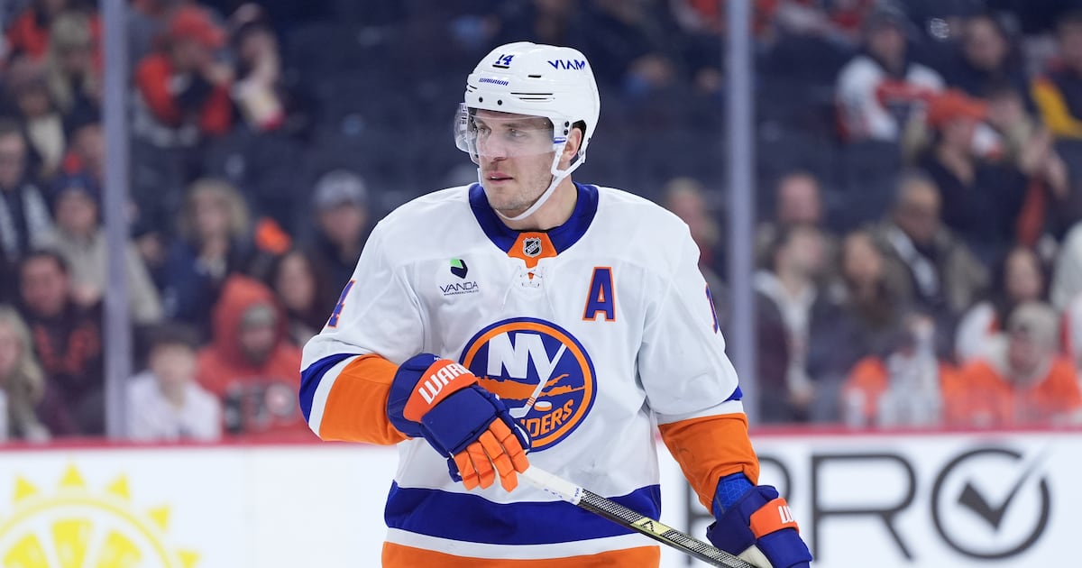 New York Islanders forward Bo Horvat fined $2,500 for unsportsmanlike conduct