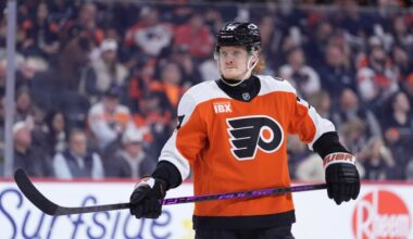 Tippett's hat trick leads Flyers to nail-biting win over Red Wings
