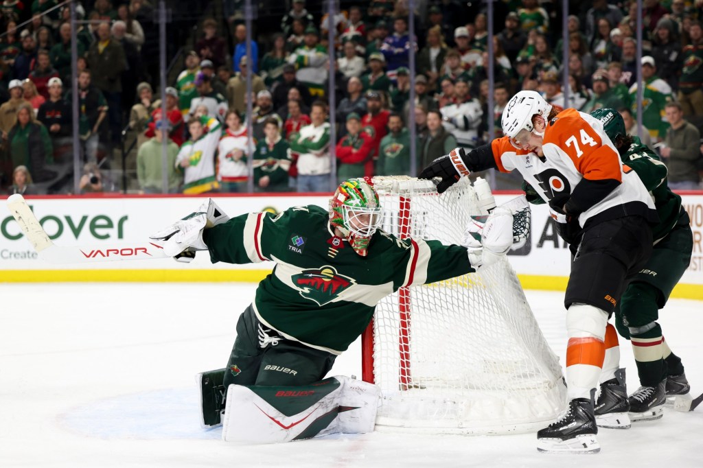 Flyers rally late, top Wild in shootout to complete back-to-back wins