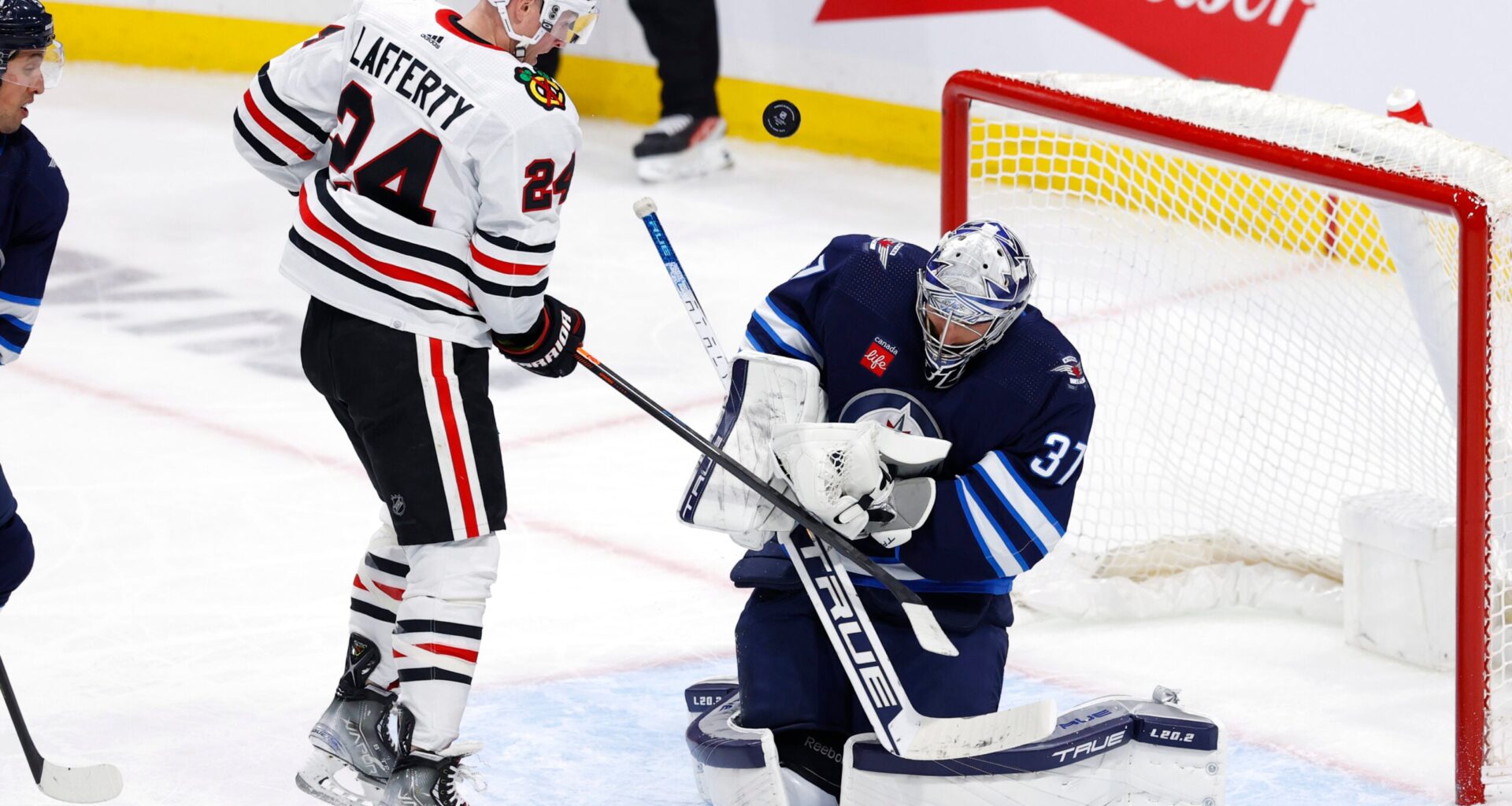 Classic Central Division Matchup with Jets and Hawks