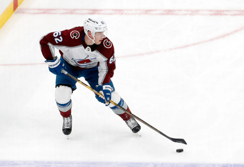 Avalanche's Artturi Lehkonen Leaves Game Injured, Will Miss Time