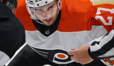 5 other NCAA players who joined the Flyers late like Porter Martone