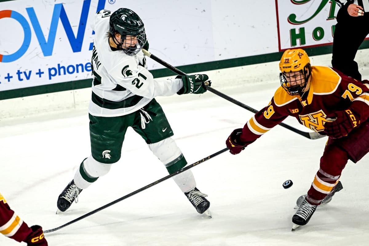 Canucks prospects Romani and Lansing advance to Regional Finals in NCAA tournament