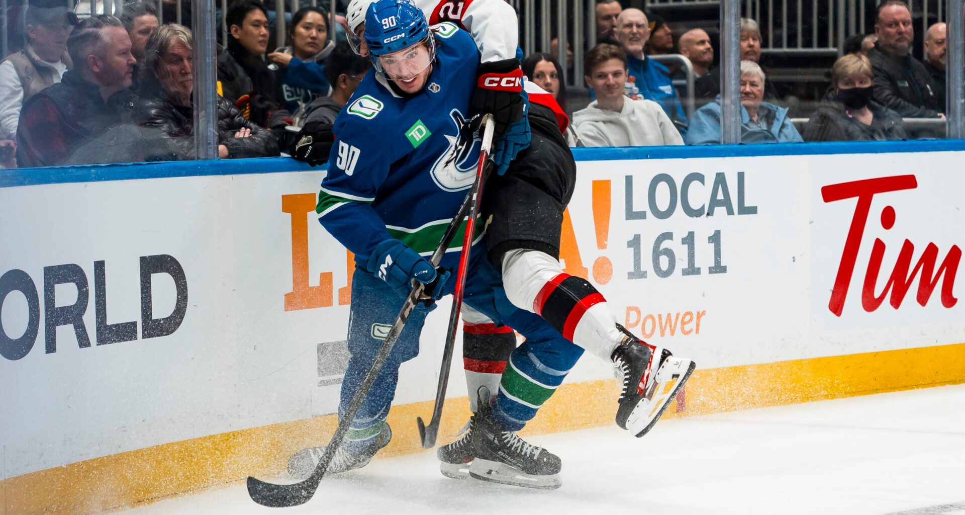 Canucks Making a Little Friday Night Defence Signing