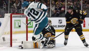 San Jose Sharks left wing William Eklund scores unbelievable goal.