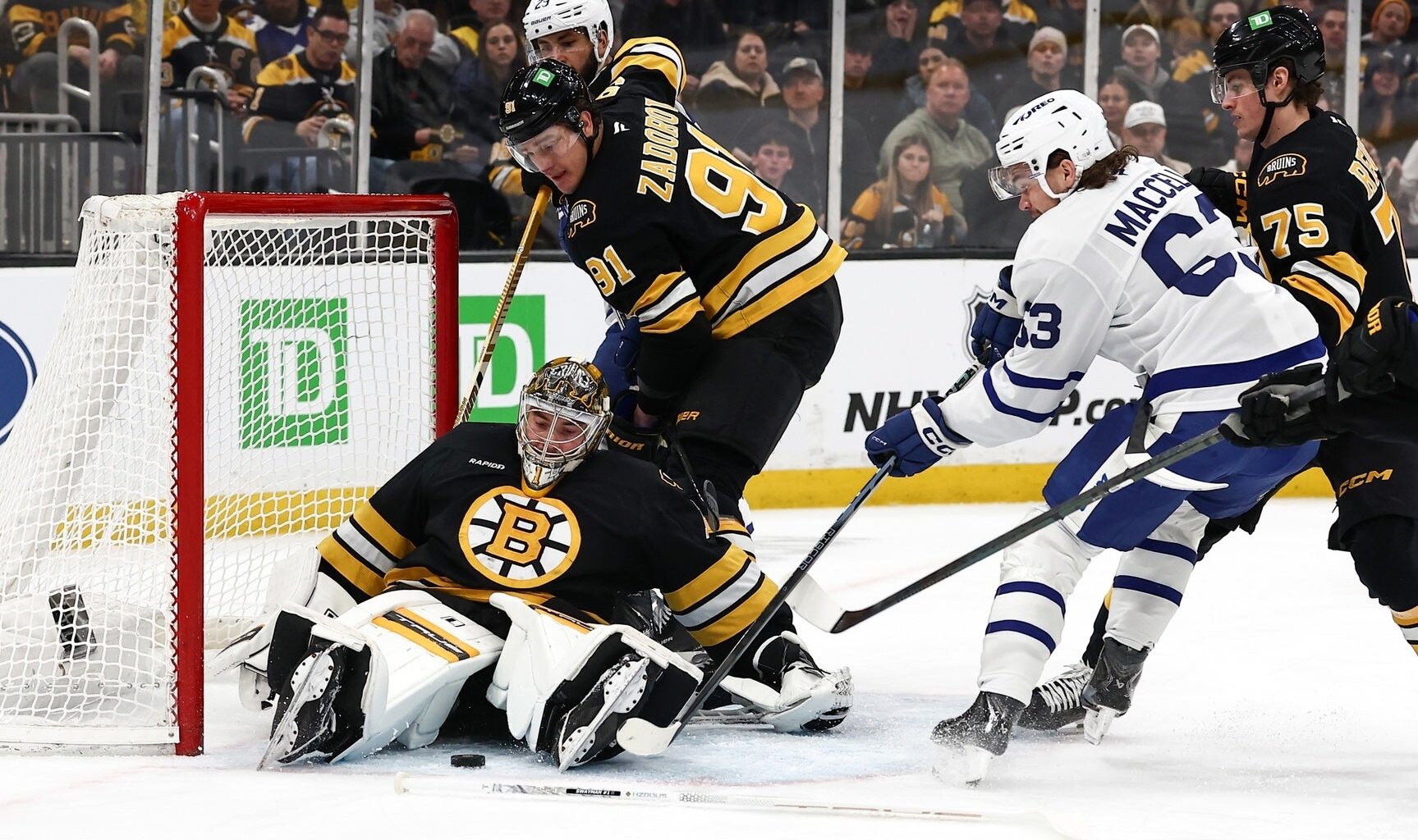 3 Stars: Jeremy Swayman gets stranded by Bruins in loss to Leafs - 98.5 The Sports Hub