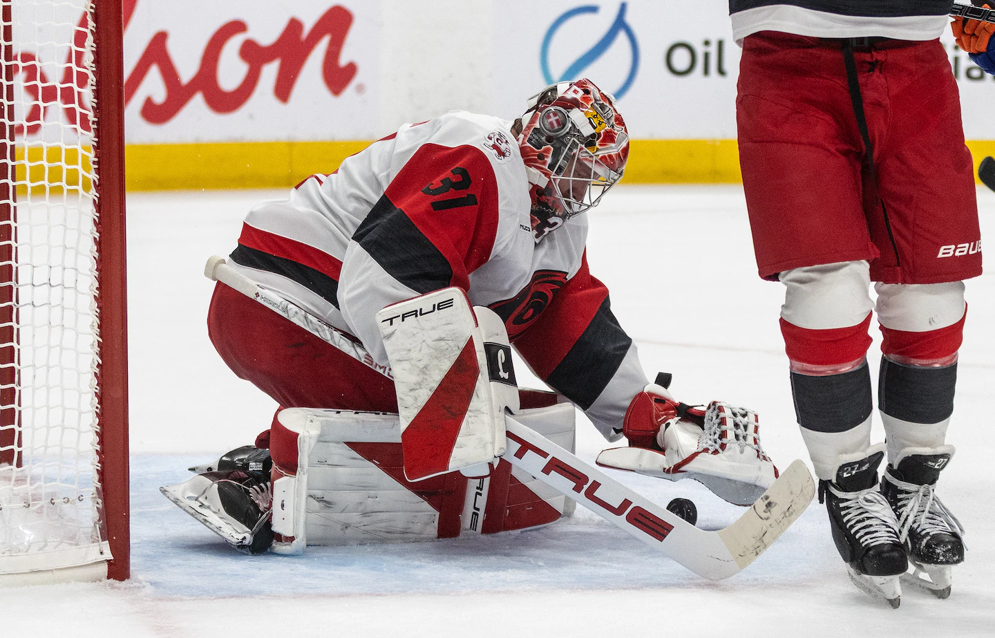 Walker's OT goal lifts Hurricanes past Penguins 6-5 in matchup of Metropolitan Division's top teams