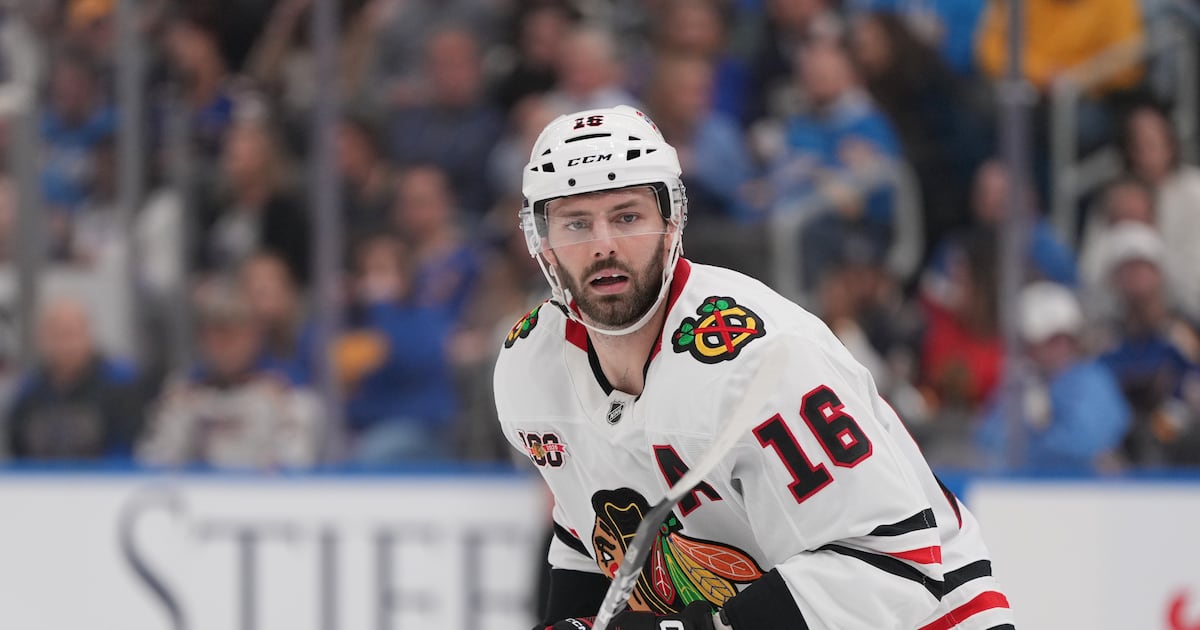 Edmonton Oilers acquire Jason Dickinson from Chicago Blackhawks