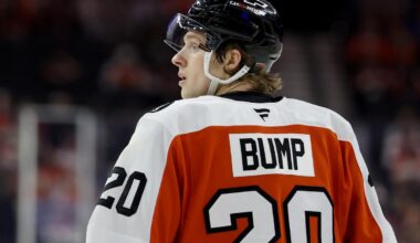 Flyers Roll to Rout of Blackhawks