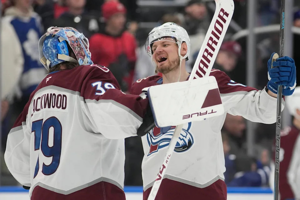 Blackwood and Nichushkin embrace following a big win. Credit: John E. Sokolowski
