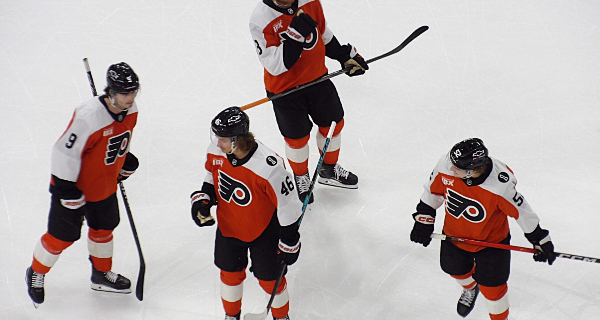 Flyers take down Blackhawks in dominant fashion, Ersson shines ► FLYERS NITTY GRITTY