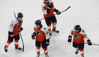 Flyers take down Blackhawks in dominant fashion, Ersson shines ► FLYERS NITTY GRITTY