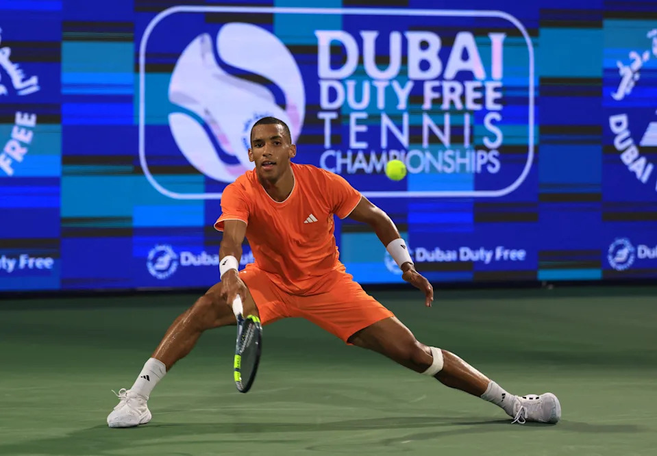 Tennis - ATP 500 - Dubai Championships - Dubai Tennis Stadium, Dubai, United Arab Emirates - February 27, 2026 Canada's Felix Auger Aliassime in action during his semi final match against Russia's Daniil Medvedev REUTERS/Raghed Waked