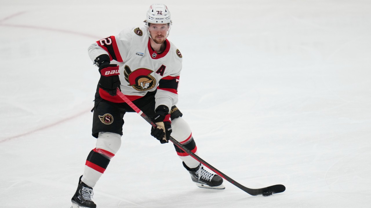 Senators' Thomas Chabot exits game vs. Rangers with apparent injury