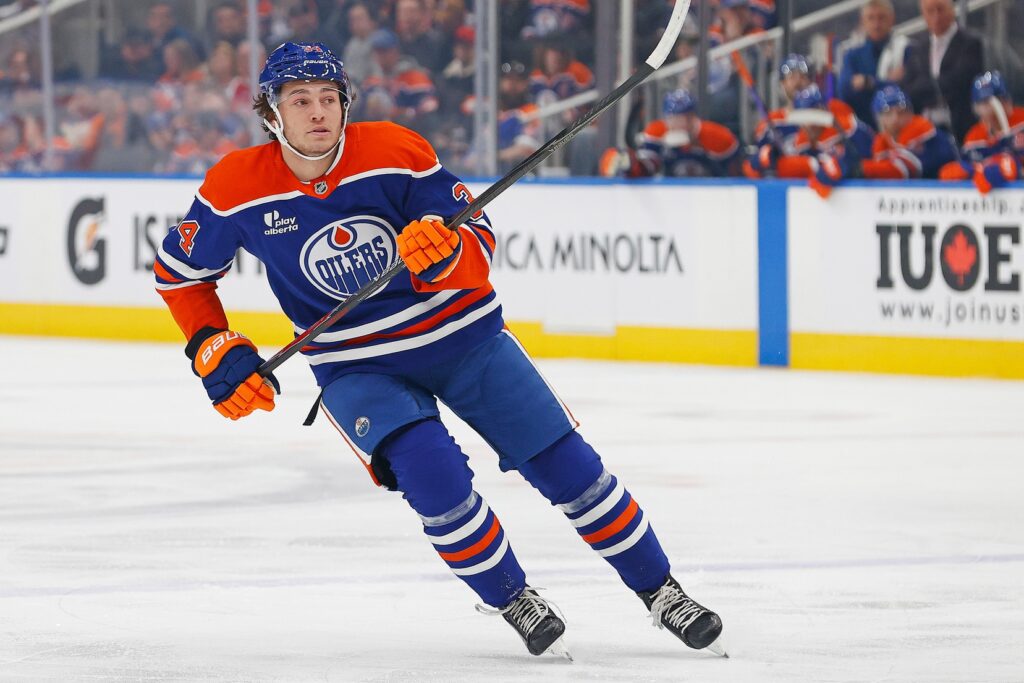 Oilers Place Colton Dach On LTIR, Recall Max Jones – Pro Hockey Rumors