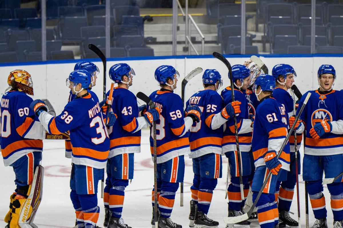 Islanders moving AHL team to Hamilton, Ontario from Bridgeport